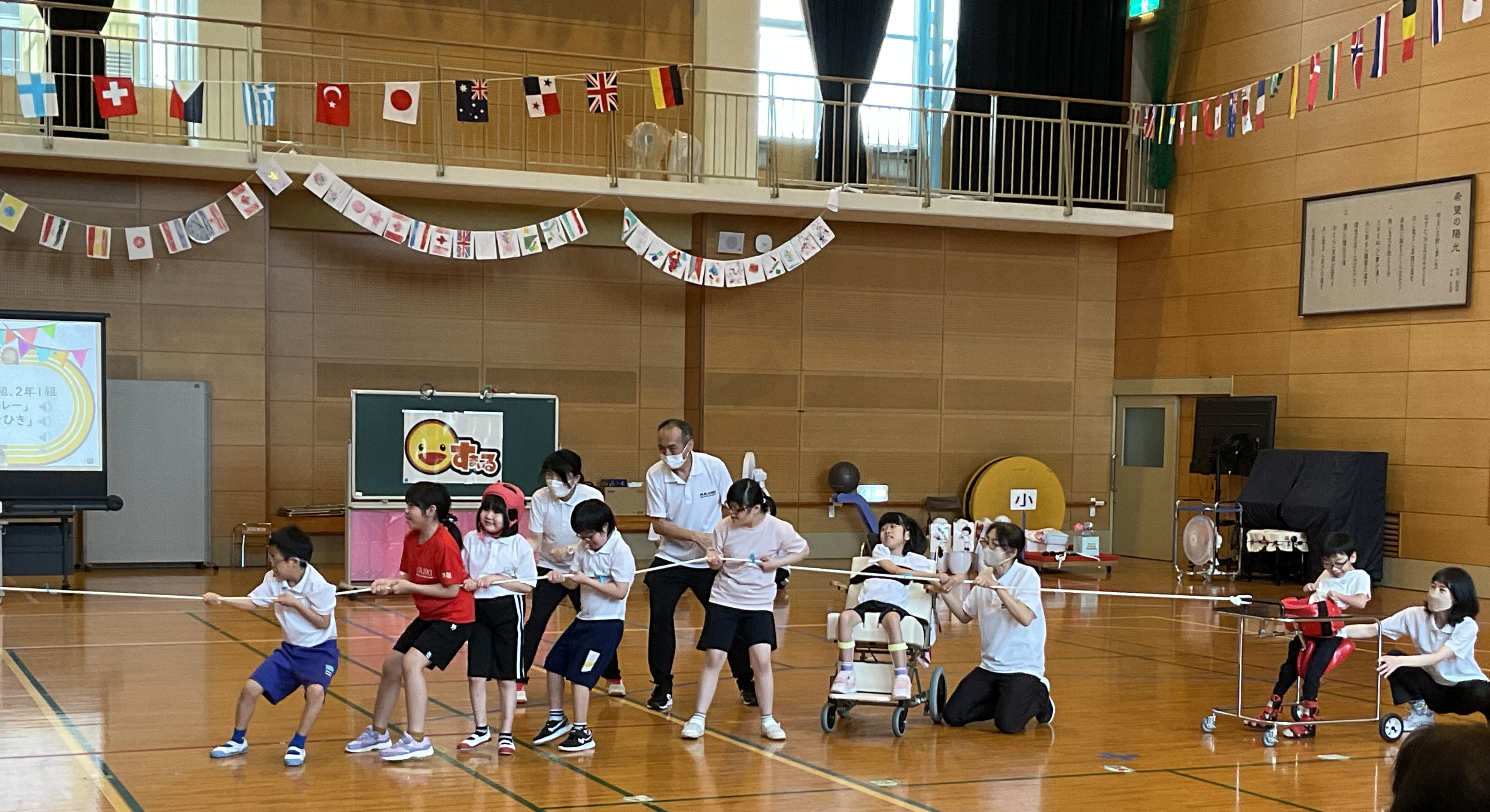みんなでつなひき